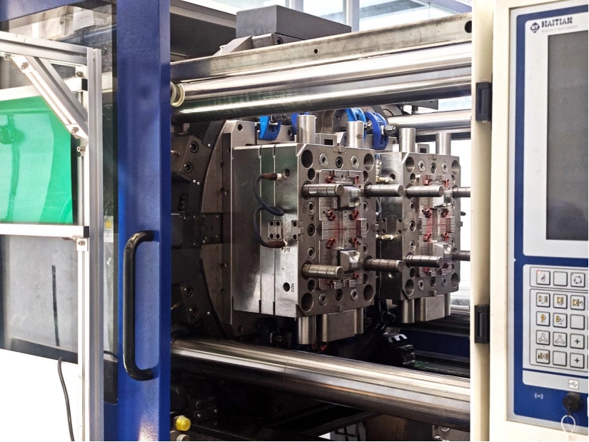 Plastic Injection Molds Steel vs. Aluminum